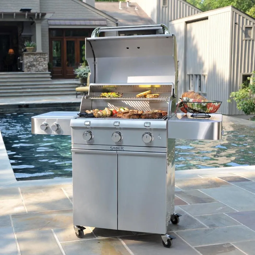 Saber Grills: 500 Series 3-Burner Cart Grill (LP)