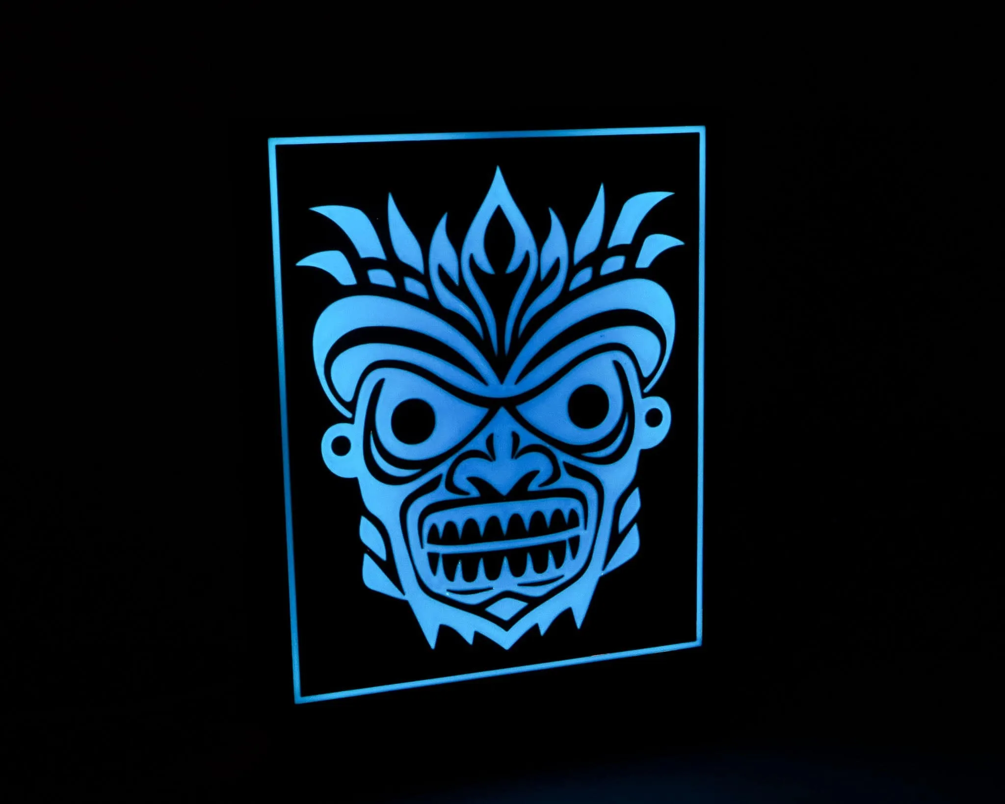 Tiki Mask Lightbox: Illuminate Your Hawaiian Paradise!