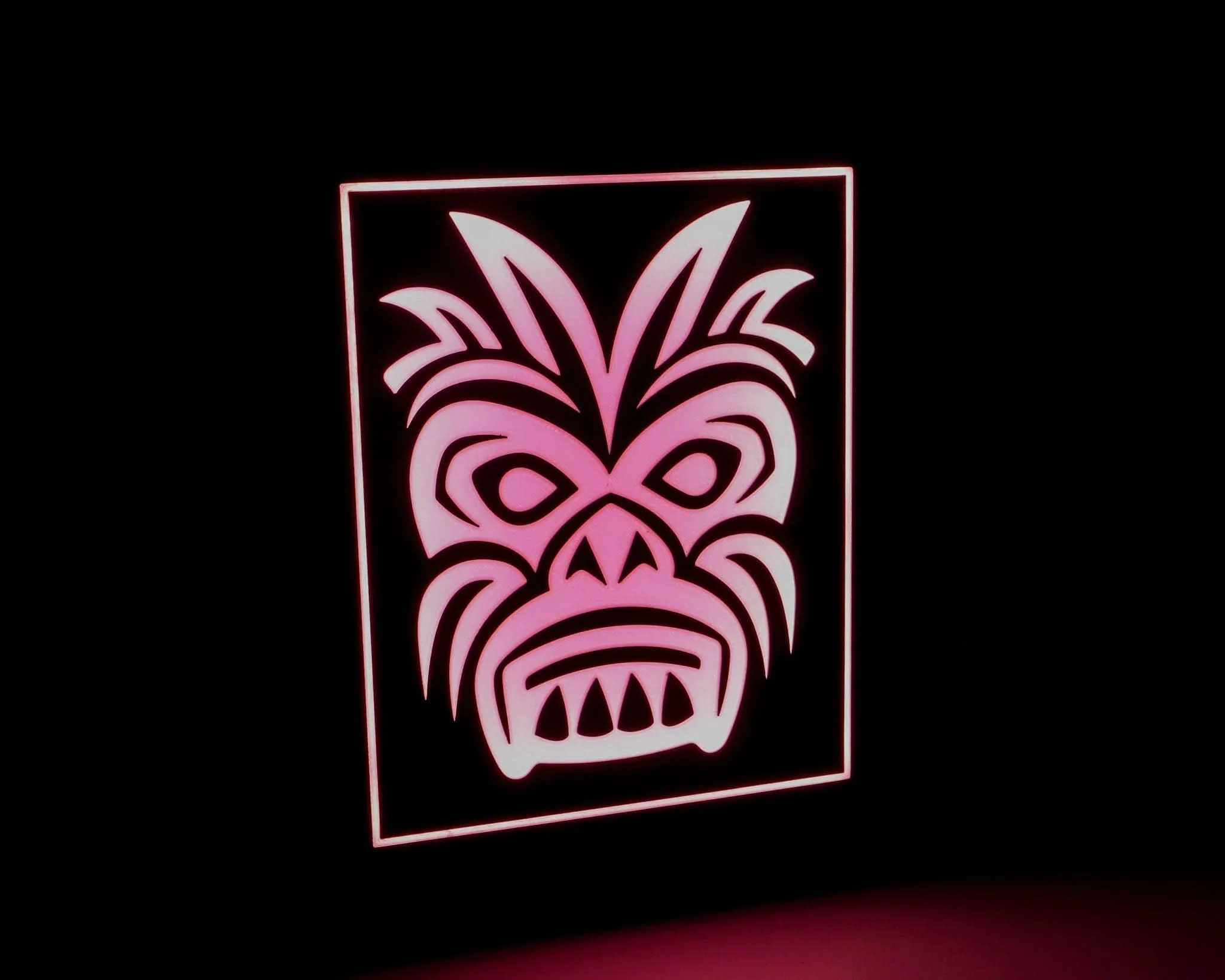 Tiki Mask Lightbox: Illuminate Your Hawaiian Paradise!