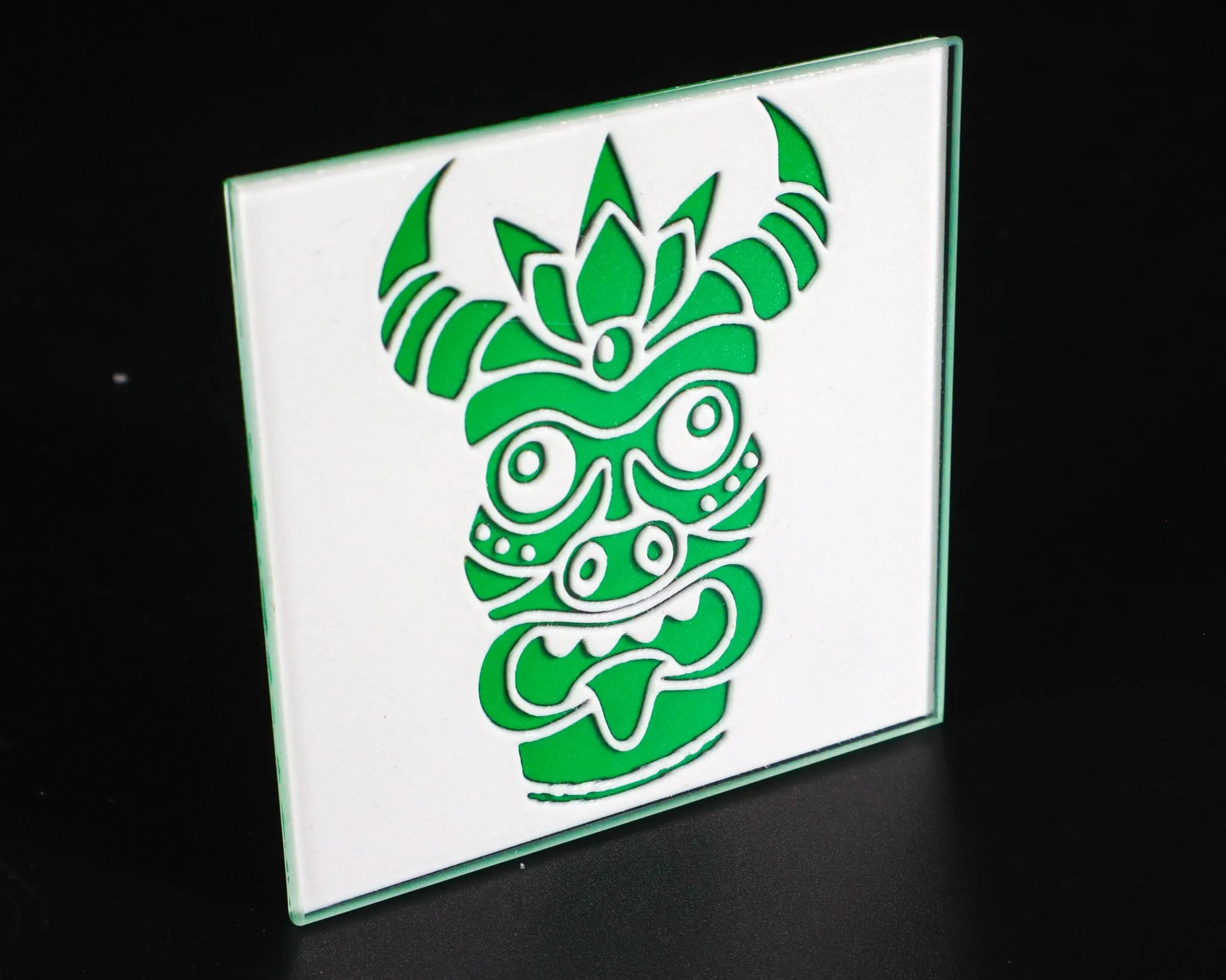 Tiki Mask Lightbox: Illuminate Your Hawaiian Paradise!