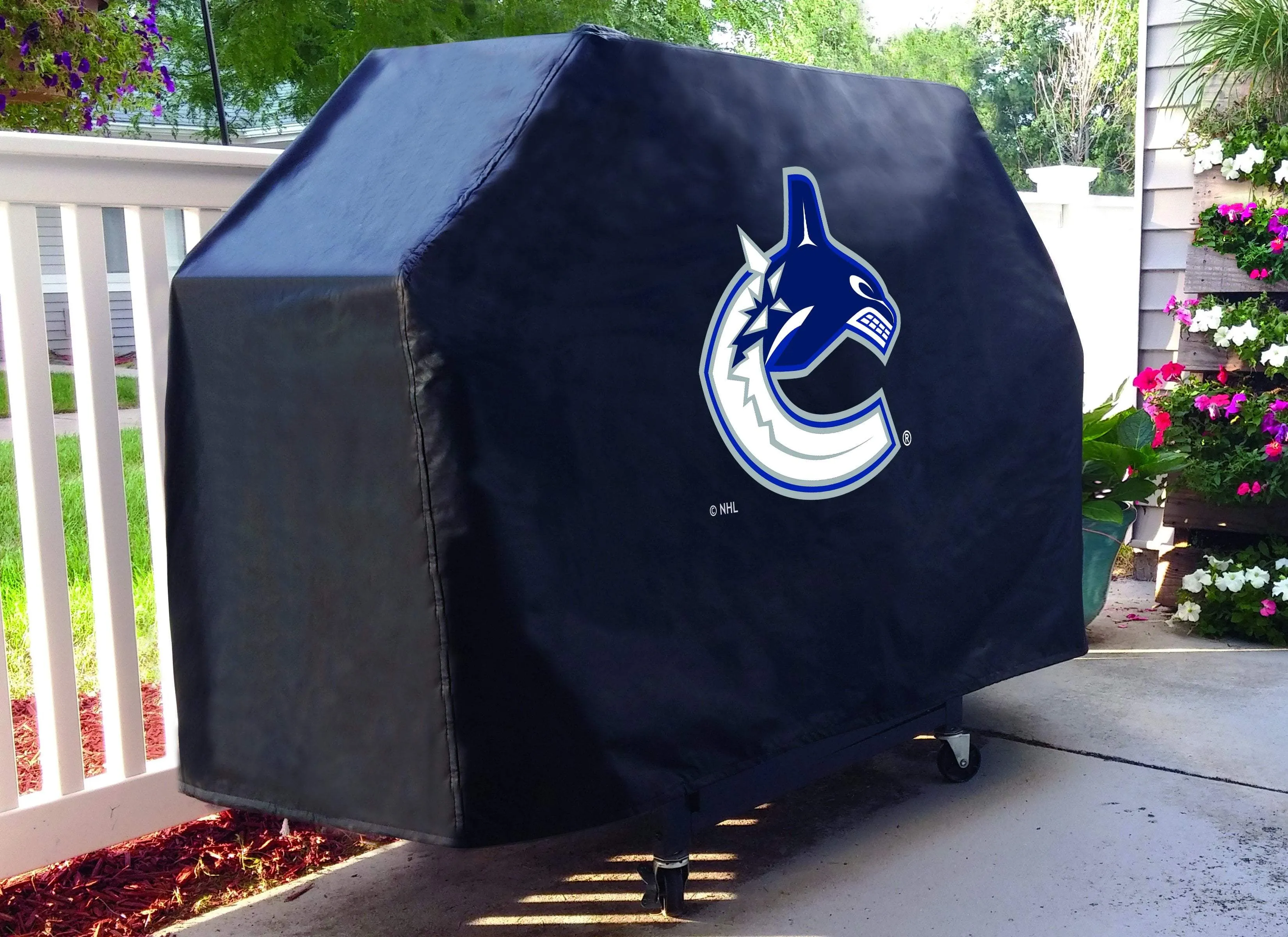 Vancouver Canucks HBS Black Outdoor Heavy Duty Breathable Vinyl BBQ Grill Cover